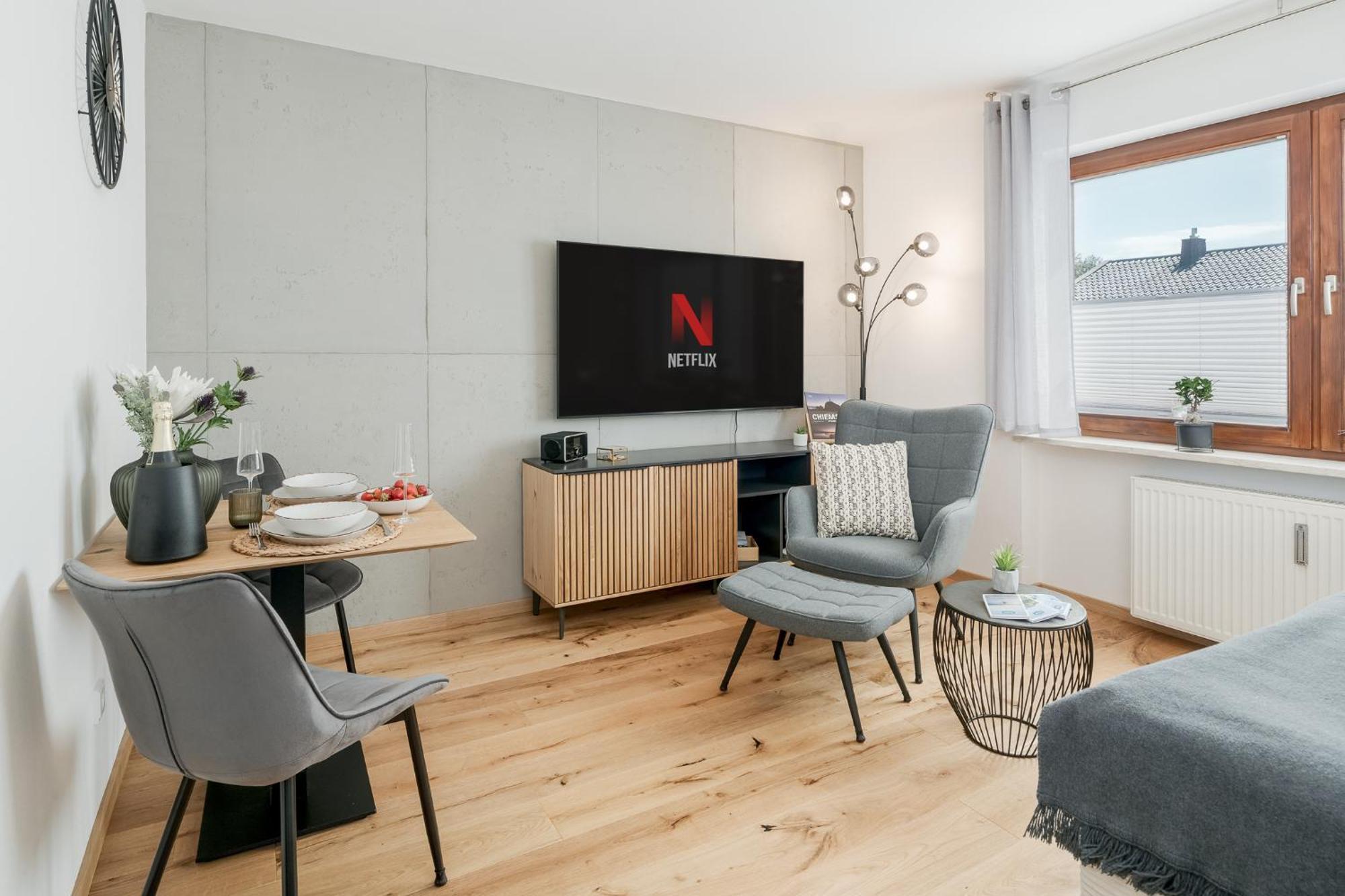 Fenjoy Design Studio Apartment แบร์เนา อัม คีมเซ ภายนอก รูปภาพ