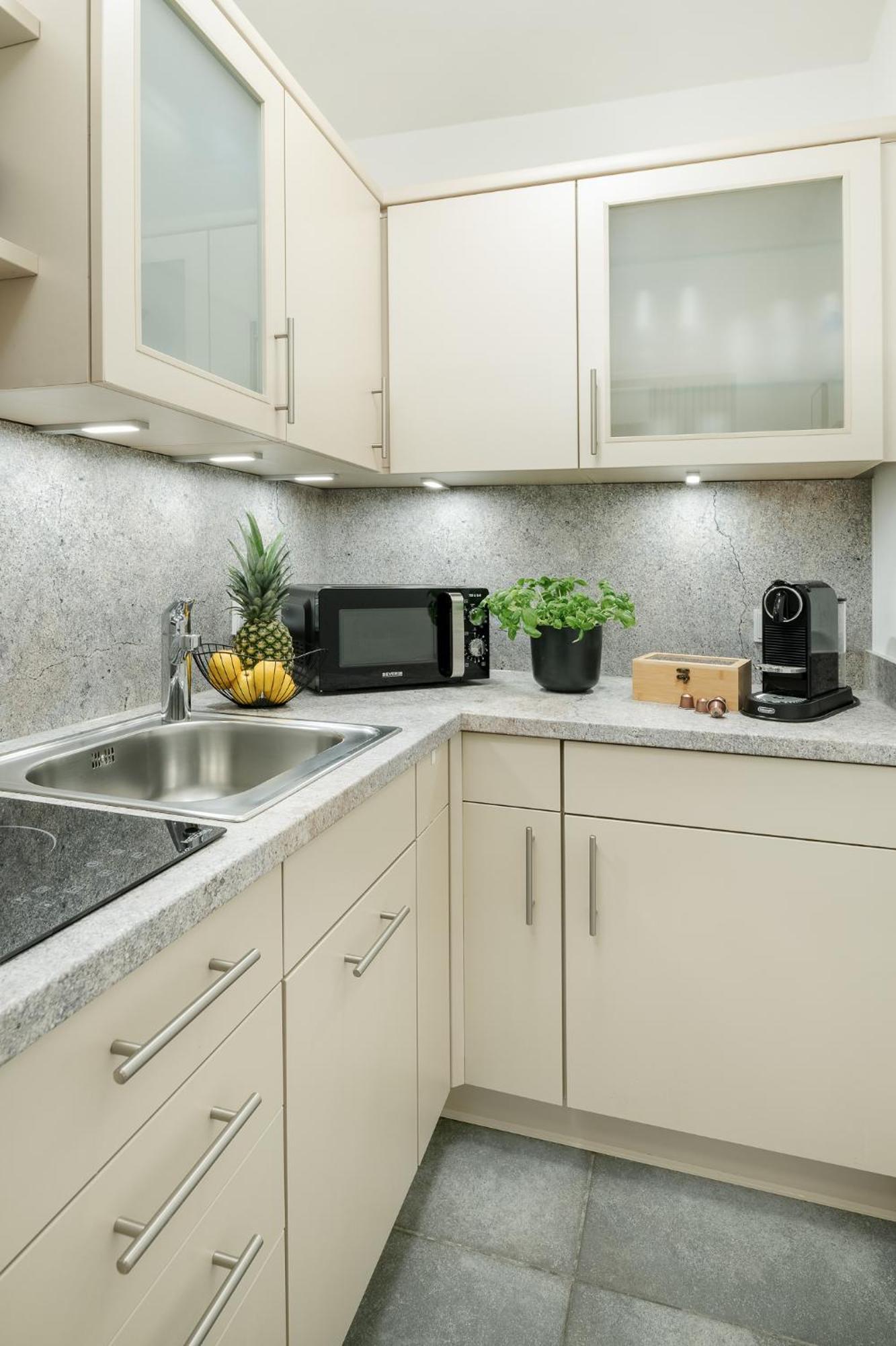 Fenjoy Design Studio Apartment แบร์เนา อัม คีมเซ ภายนอก รูปภาพ
